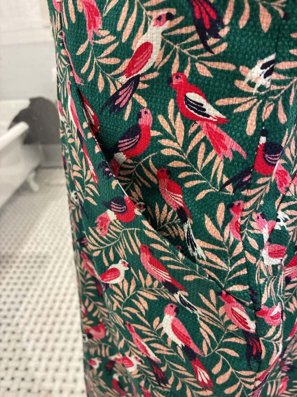 Boden Sleeveless Collared Bird Print Midi Dress - Picture 6 of 11